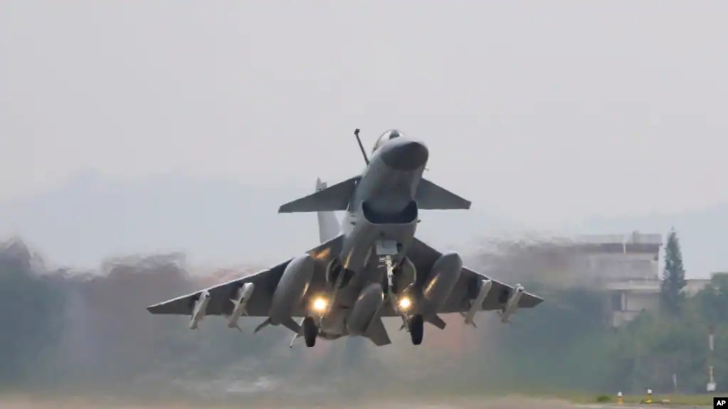 Tajvan detektovao 41 kineski avion oko ostrva